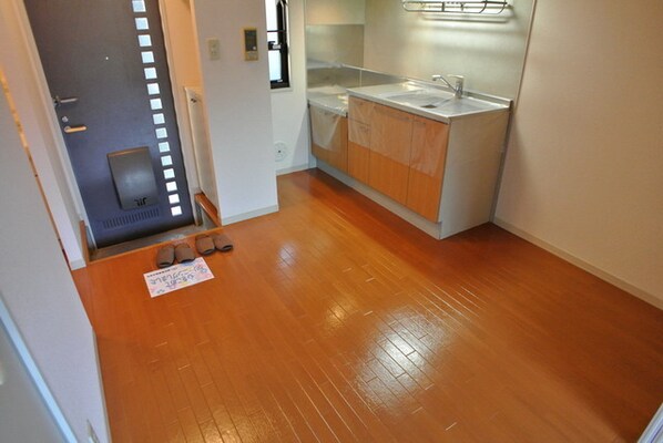 オリンピアBの物件内観写真